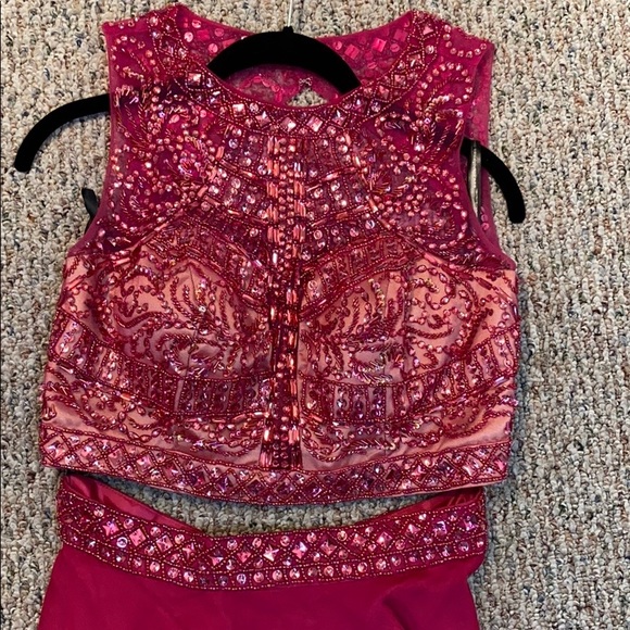 Prom Dress - Picture 2 of 6